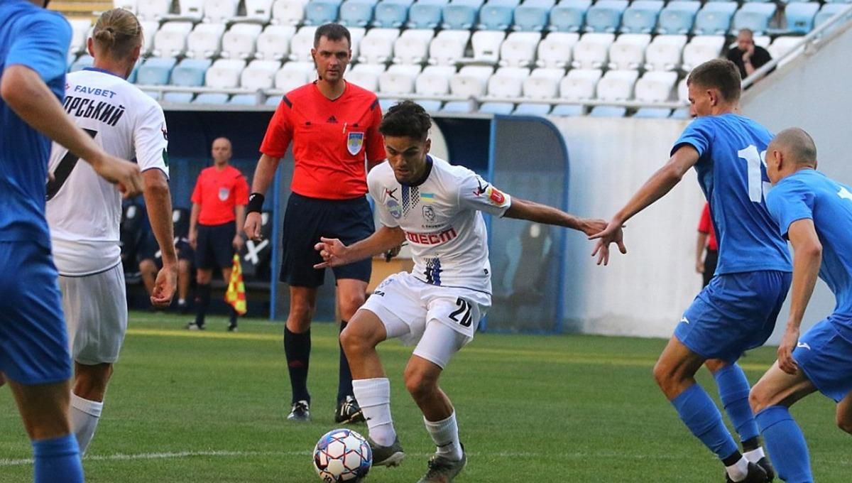 Николай Кривоносов на матчи Прикарпатья – Агробизнес / фото Фк Прикарпатья