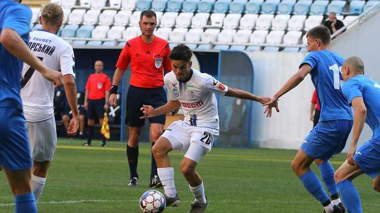 Николай Кривоносов на матчи Прикарпатья – Агробизнес / фото Фк Прикарпатья Николай Кривоносов на матчи Прикарпатья – Агробизнес / фото Фк Прикарпатья