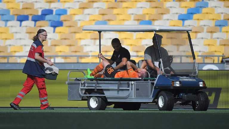 Корниенко получил травму в матче с Кривбассом / фото Шахтер Корниенко получил травму в матче с Кривбассом / фото Шахтер