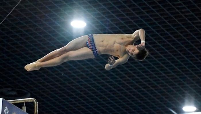 Двухкратный чемпион Европы стал первым в чемпионате Украины по прыжкам в воду