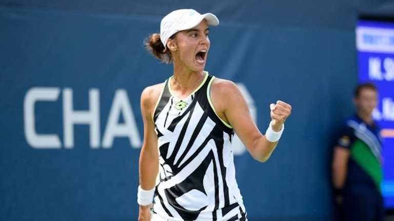 Ангеліна Калініна вийшла у півфінал турніру у Франції / фото з відкритих джерел Ангеліна Калініна вийшла у півфінал турніру у Франції / фото з відкритих джерел