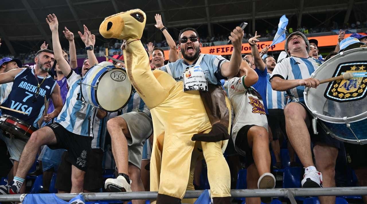 Аргентинці та австралійці розіграють путівку до чвертьфіналу / фото AFP