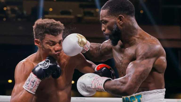 Фрэнк Мартин уничтожил доминиканца / фото из открытых источников Фрэнк Мартин уничтожил доминиканца / фото из открытых источников