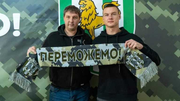 Андрей Тлумак и Алексей Хобленко (справа) / фото ФК Карпаты