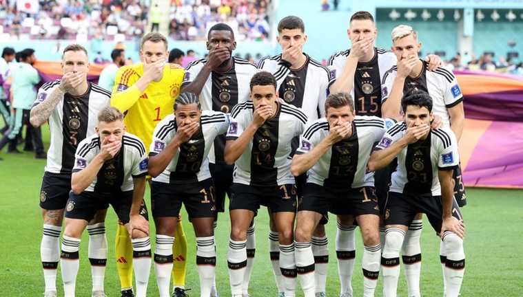 Протест збірної Німеччини / CNN Протест збірної Німеччини / CNN