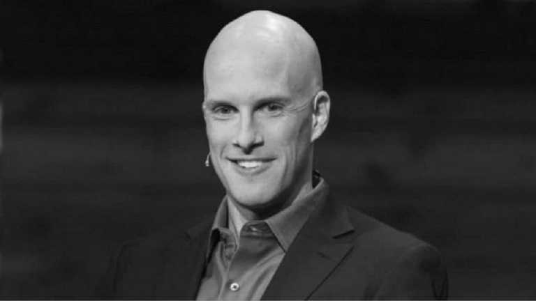 Грант Вол / Фото з Twitter Грант Вол / Фото з Twitter