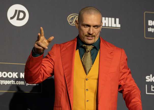 Олександр Усик / Фото з соцмереж Олександр Усик / Фото з соцмереж