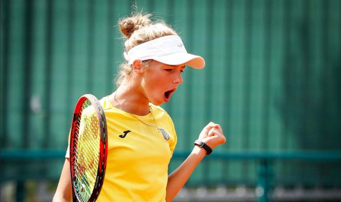 Українка у божевільному матчі здолала росіянку та виграла тенісний турнір у Туреччині