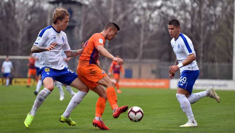 Артем Шабанов (слева) / фото из открытых источников Артем Шабанов (слева) / фото из открытых источников