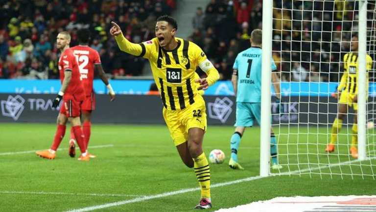 Боруссия обыграла Байер / AFP Боруссия обыграла Байер / AFP