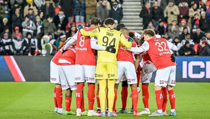 ПСЖ в меньшинстве на последних минутах упустил победу над Реймсом ПСЖ в меньшинстве на последних минутах упустил победу над Реймсом