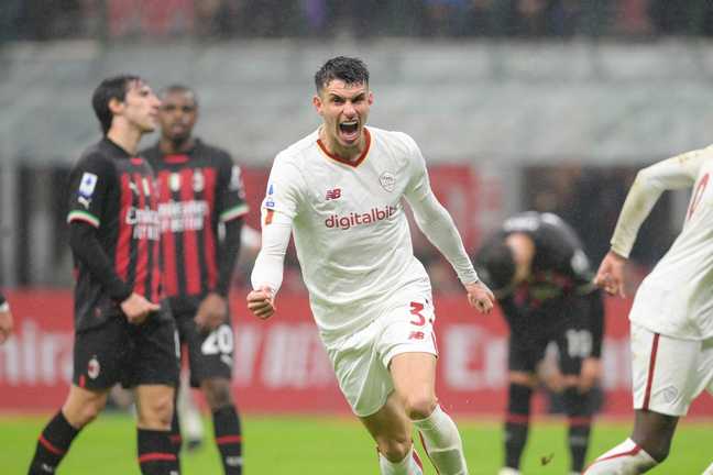 Милан поделил очки с Ромой / Фото из соцсетей Милан поделил очки с Ромой / Фото из соцсетей