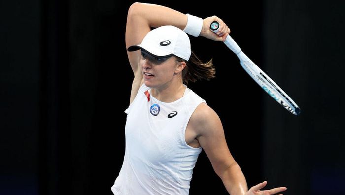Свьонтек знялася з турніру в Аделаїді через травму – попереду Australian Open