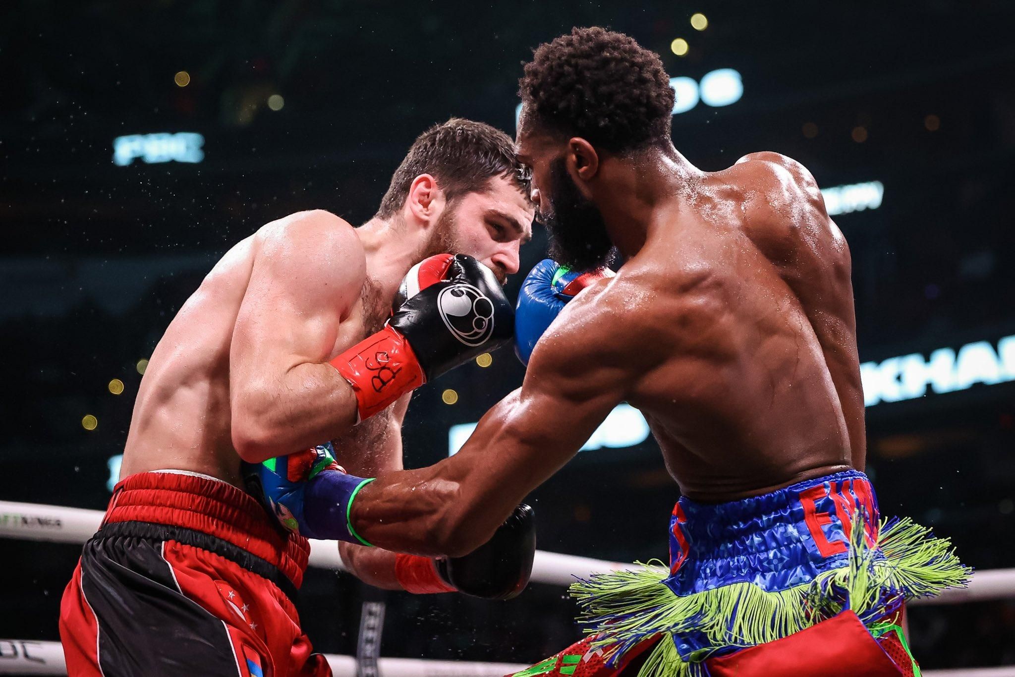 Чухаджян против Энниса / Фото Showtime boxing
