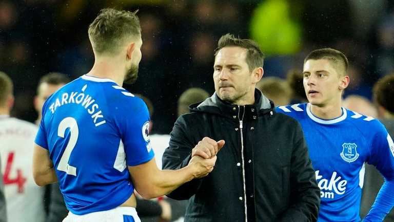 Лэмпард и Миколенко / фото Эвертон Лэмпард и Миколенко / фото Эвертон