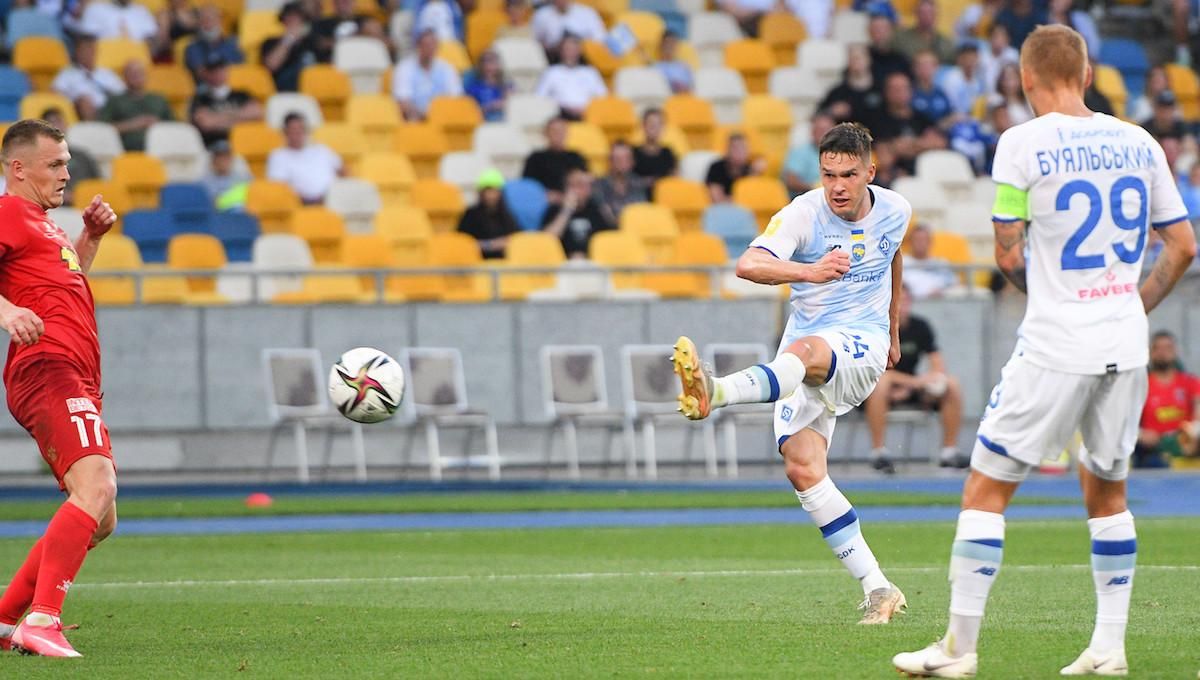 Александр Тимчик (по центру) / фото Динамо