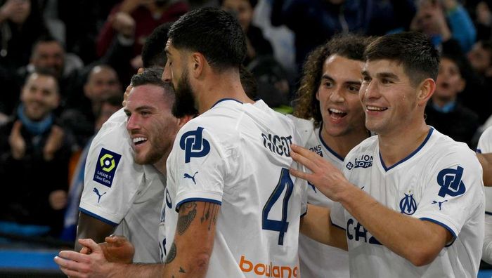 Дебют Малиновского в старте в видеообзоре матча Марсель – Лорьян – 3:1 Дебют Малиновского в старте в видеообзоре матча Марсель – Лорьян – 3:1