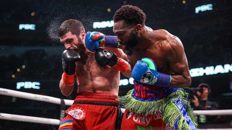 Эннис против Чухаджяна / Фото IBF Эннис против Чухаджяна / Фото IBF