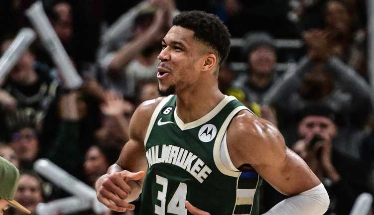 Янис Адетокумбо / фото НБА Янис Адетокумбо / фото НБА