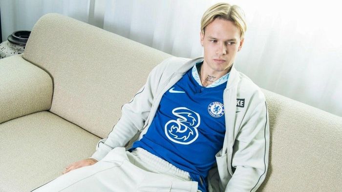 Арсенал потерял бдительность, поэтому Челси перехватил Мудрика – журналисты рассекретили детали трансфера