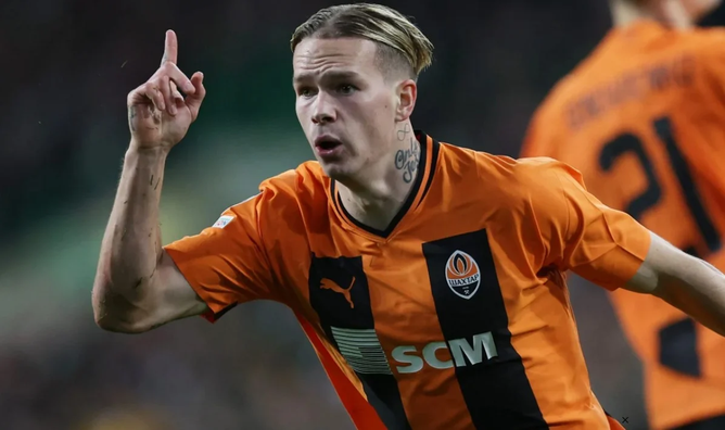 Мудрик в останню мить може "зірватися з гачка" Арсенала – інший претендент готовий на все