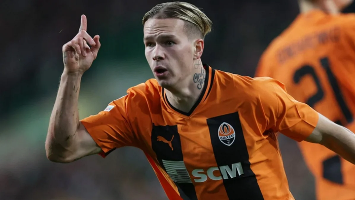 Арсенал завершує трансфер Мудрика – директор "канонірів" вилетів на перемовини з Шахтарем