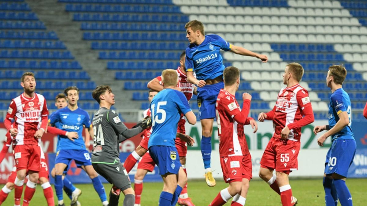 Даниїл Хондак (стрибає) / фото з відкритих джерел