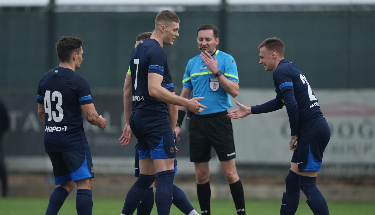 Дніпряни вирвали перемогу в товариському матчі / фото СК Дніпро-1