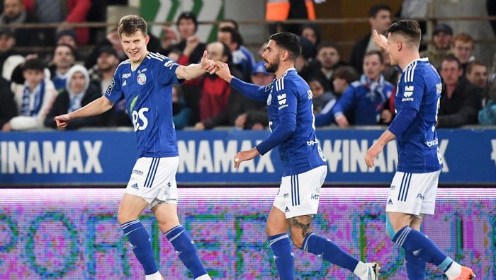 Голевая передача и фейл Соболя в видеообзоре матча Страсбур – Анже – 2:1 Голевая передача и фейл Соболя в видеообзоре матча Страсбур – Анже – 2:1