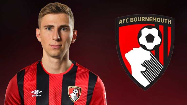 Илья Забарный / Фото ФК Борнмут Илья Забарный / Фото ФК Борнмут