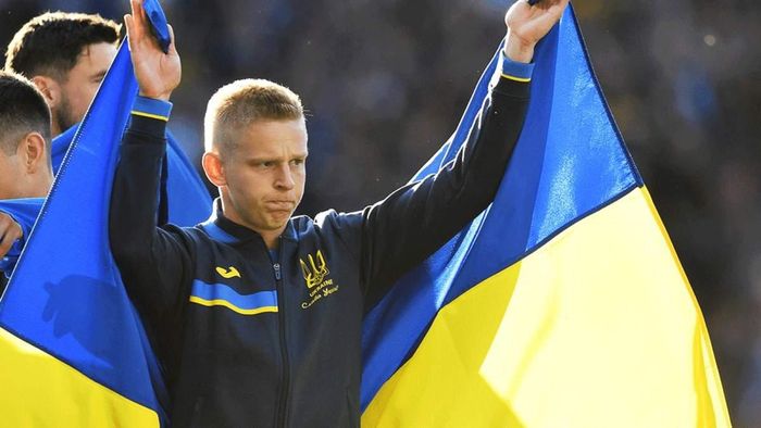 Арсенал поднял над базой флаг Украины – Зинченко лаконично поблагодарил