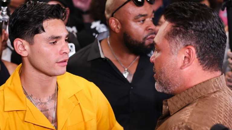 Де Ла Хойя с Гарсией / Фото Boxing Scene Де Ла Хойя с Гарсией / Фото Boxing Scene