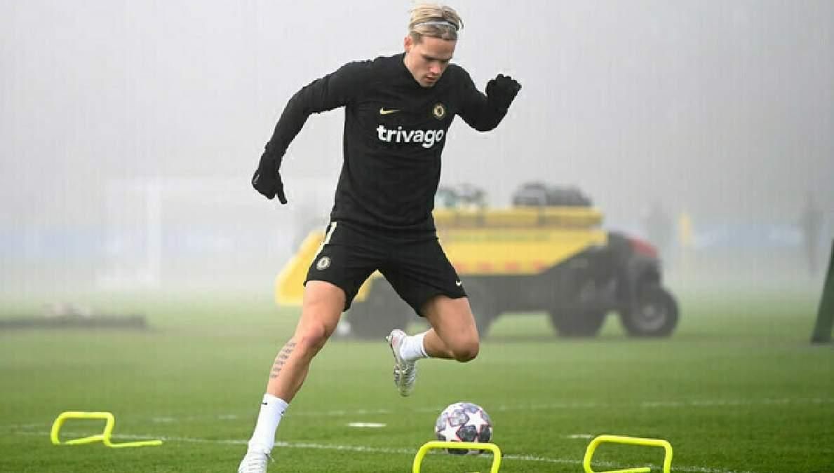 Михаил Мудрик / фото Челси