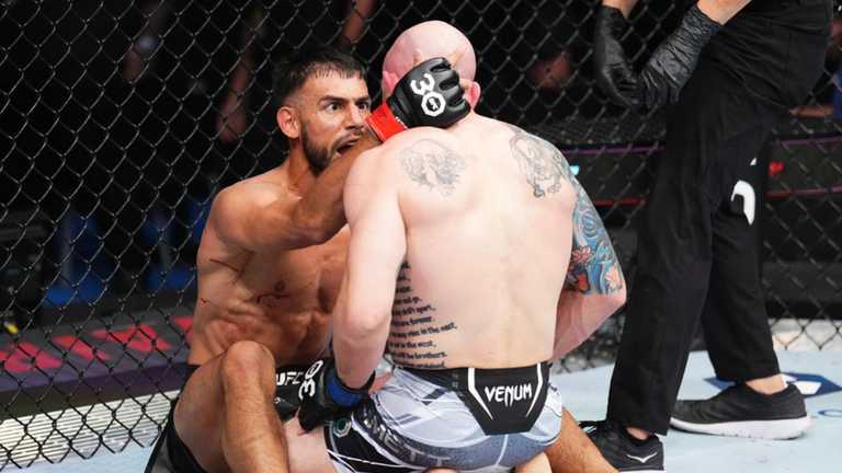 Яір Родрігес переміг Джоша Емметт / фото Chris Unger Яір Родрігес переміг Джоша Емметт / фото Chris Unger