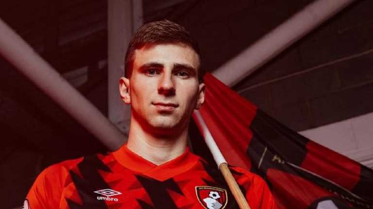 Ілля Забарний / Фото ФК Борнмут Ілля Забарний / Фото ФК Борнмут