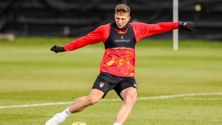 Илья Забарный / ФК Борнмут Илья Забарный / ФК Борнмут