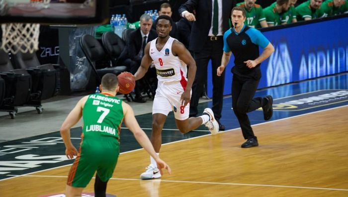 Прометей одержал разгромную победу в Еврокубке по баскетболу и удержал лидерство в группе