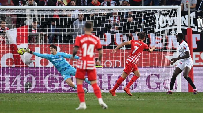 Жирона – Валенсия – 1:0 – видео гола и обзор дебютного матча Цыганкова в Примере