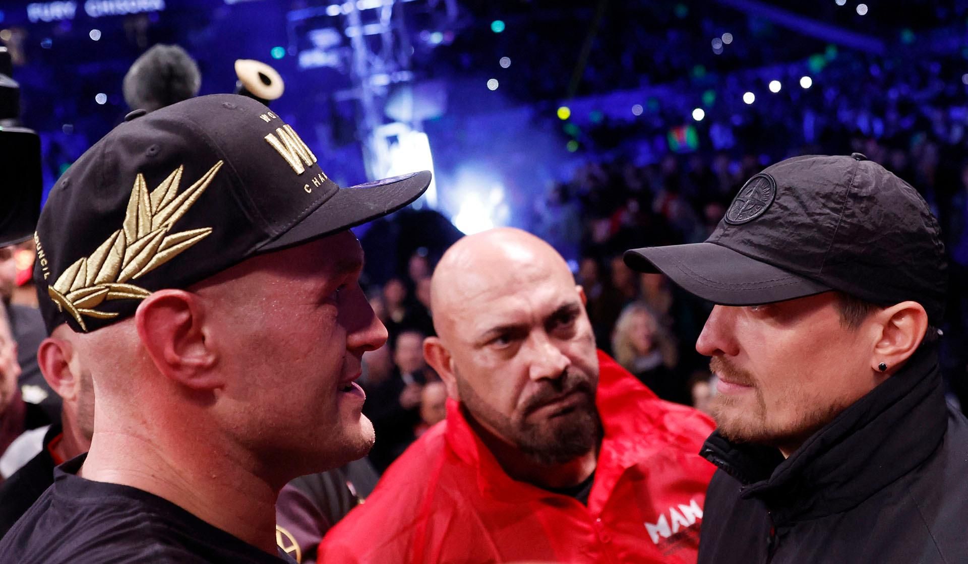 Усик проти Ф’юрі / фото з соцмереж