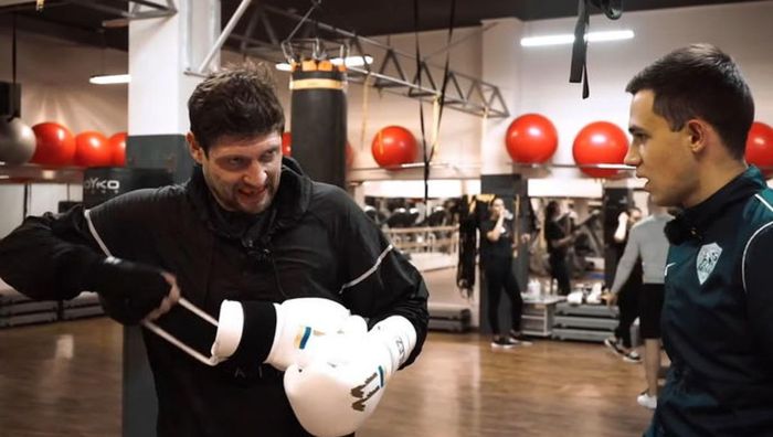 "Жаль, что не было Селезнева с его боксерскими навыками": защитник Миная – о драке с россиянами