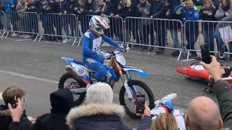 Гонщик переїхав суперника на мотоциклі в рамках Enduropale du Touquet / Фото з соцмереж