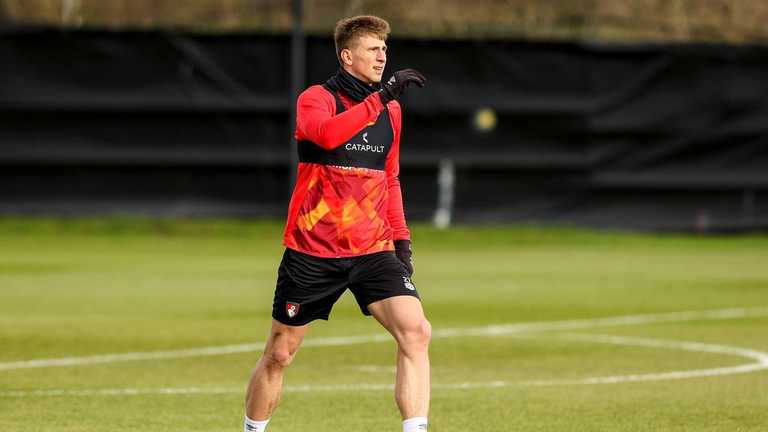 Ілля Забарний / фото ФК Борнмут Ілля Забарний / фото ФК Борнмут