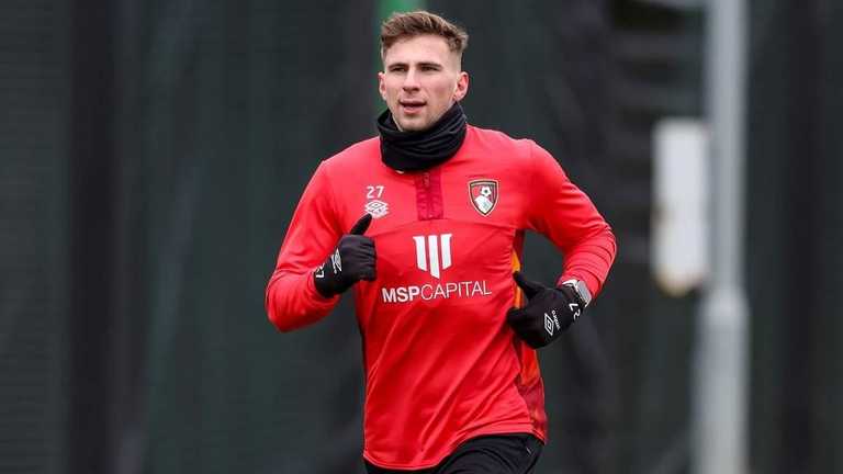 Илья Забарный / фото ФК Борнмут Илья Забарный / фото ФК Борнмут