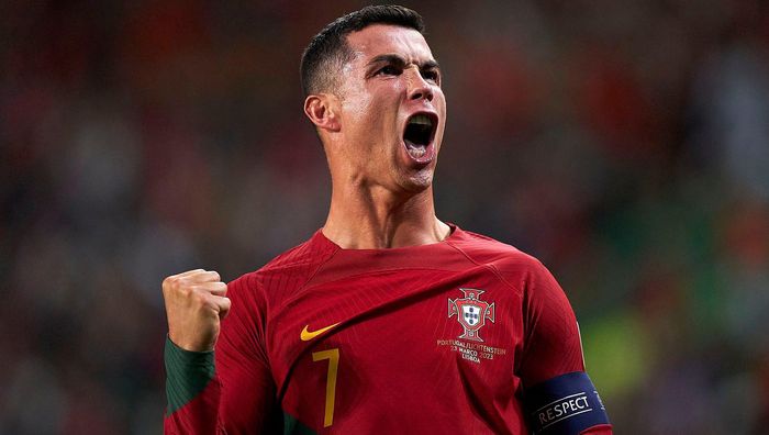 Роналду отреагировал на мировой рекорд: "Впереди сборную Португалии ждет нечто загадочное"