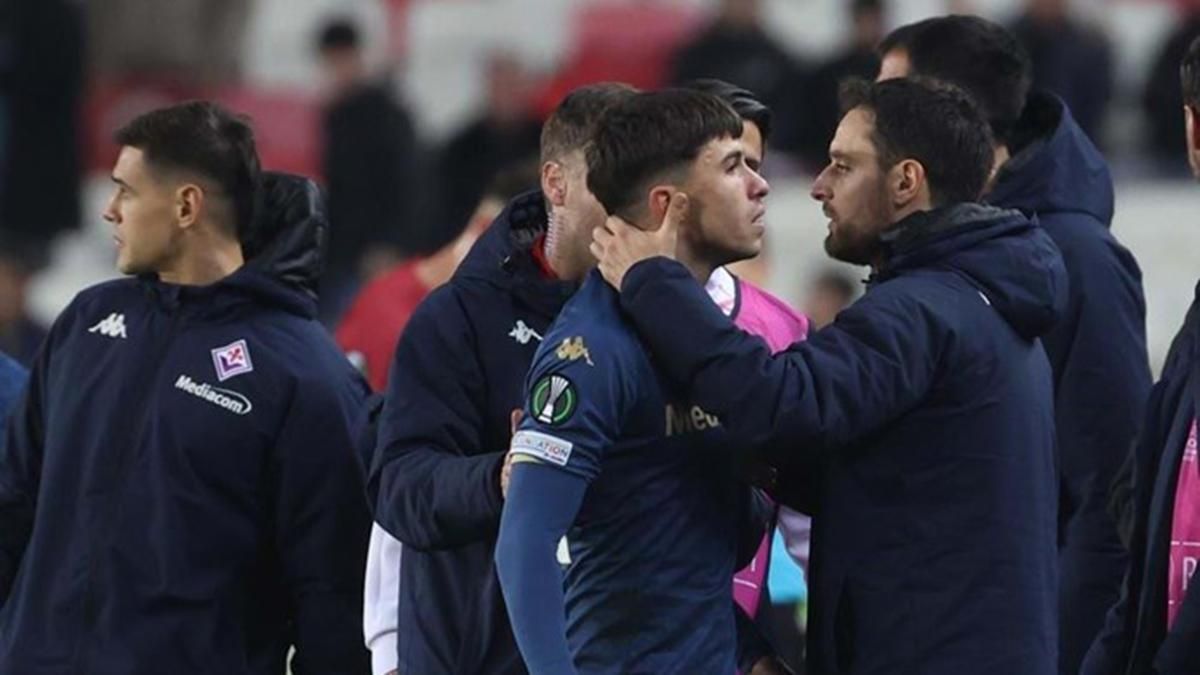 Турецкие ультрас сломали Алессандро Бьянко нос / Фото ФК Фиорентина