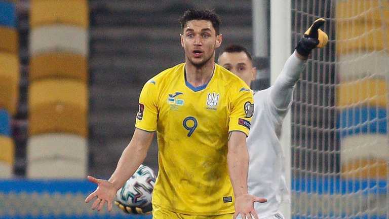 Яремчук в форме сборной от Joma / Фото УАФ Яремчук в форме сборной от Joma / Фото УАФ