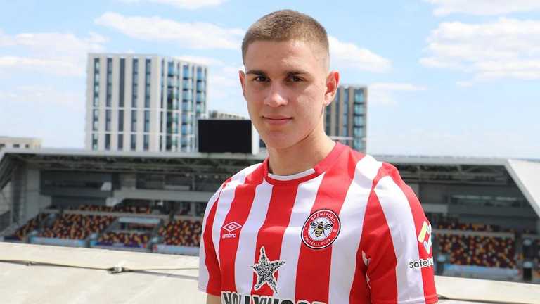 Єгор Ярмолюк / фото ФК Брентфорд Єгор Ярмолюк / фото ФК Брентфорд