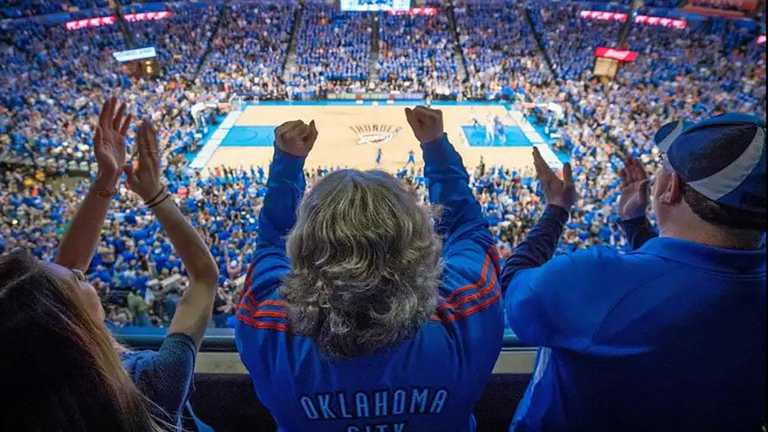 Фанати Оклахоми / фото НБА