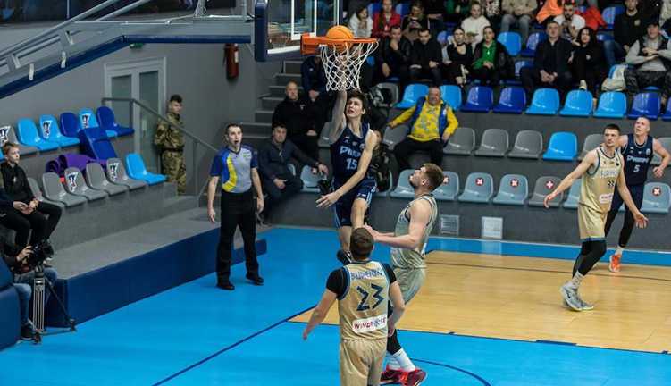 Будивельник проиграл впервые в сезоне / фото ФБУ Будивельник проиграл впервые в сезоне / фото ФБУ