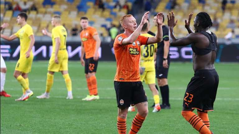 Юхим Конопля (ліворуч) / фото Ua-football Юхим Конопля (ліворуч) / фото Ua-football